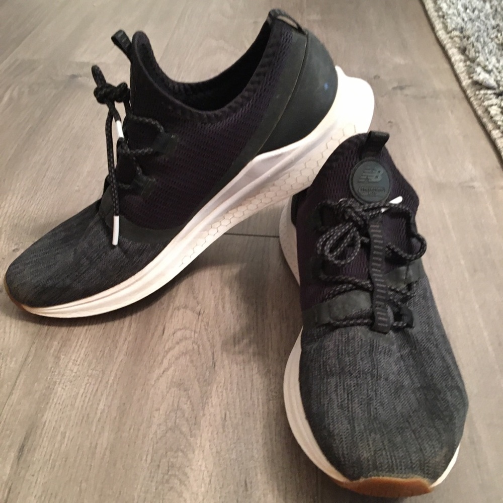 Men’s New Balance Fresh Foam Lazr Sport Sz 9.5
